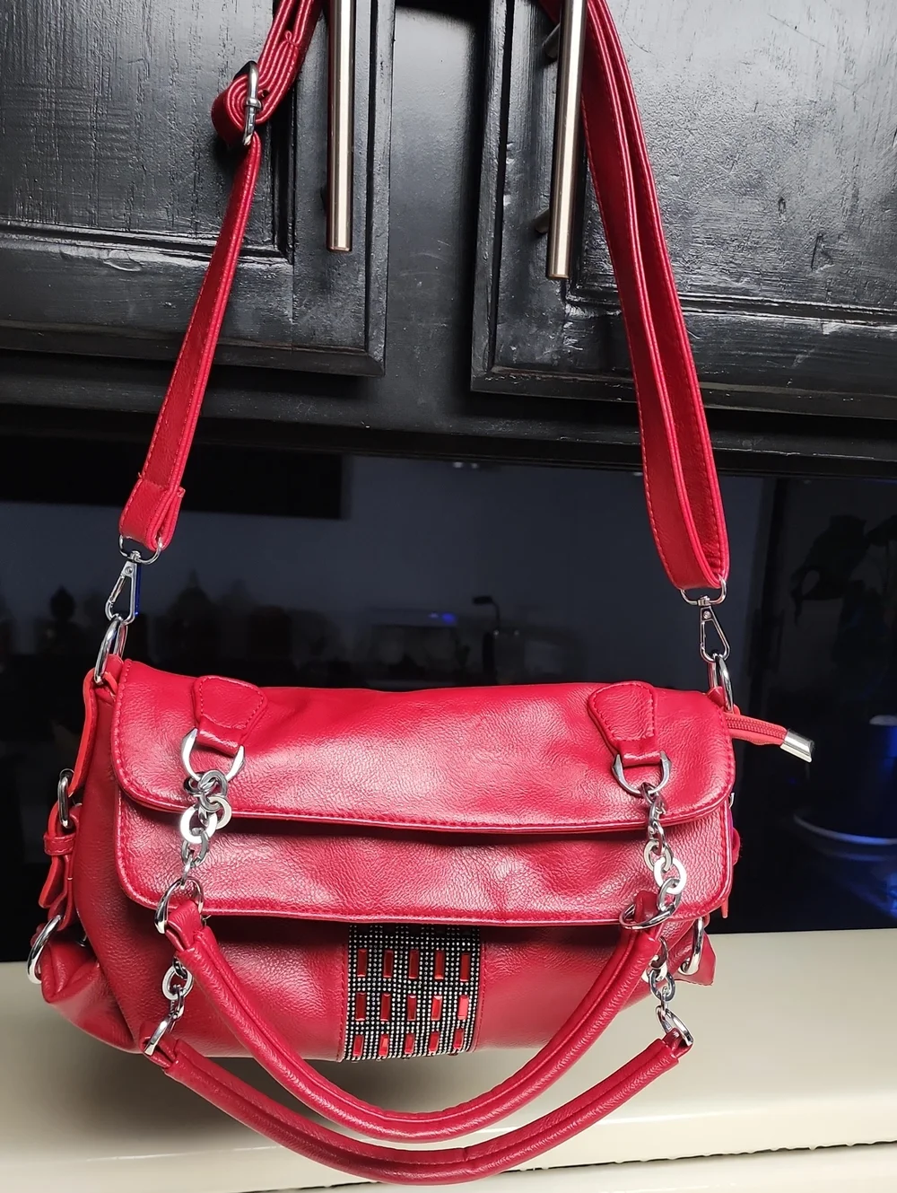 Red Women's Shoulder Bag - Stylish Everyday Crossbody